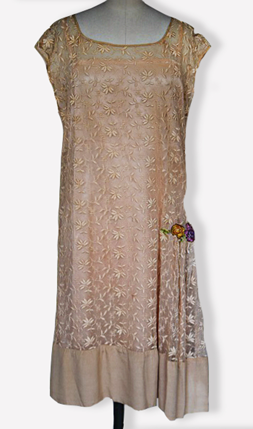 1920F – Robe – 08