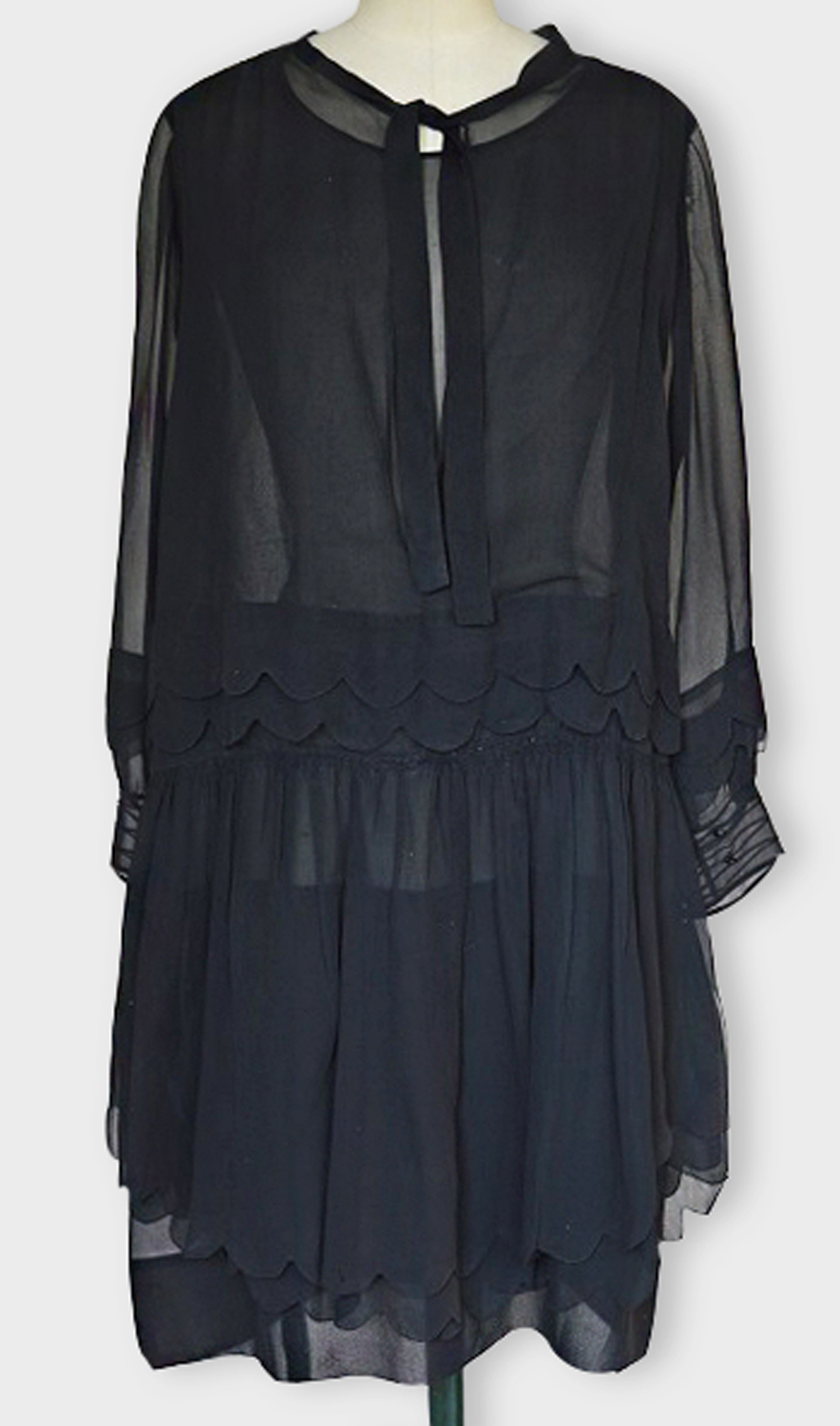 1920F – Robe – 64