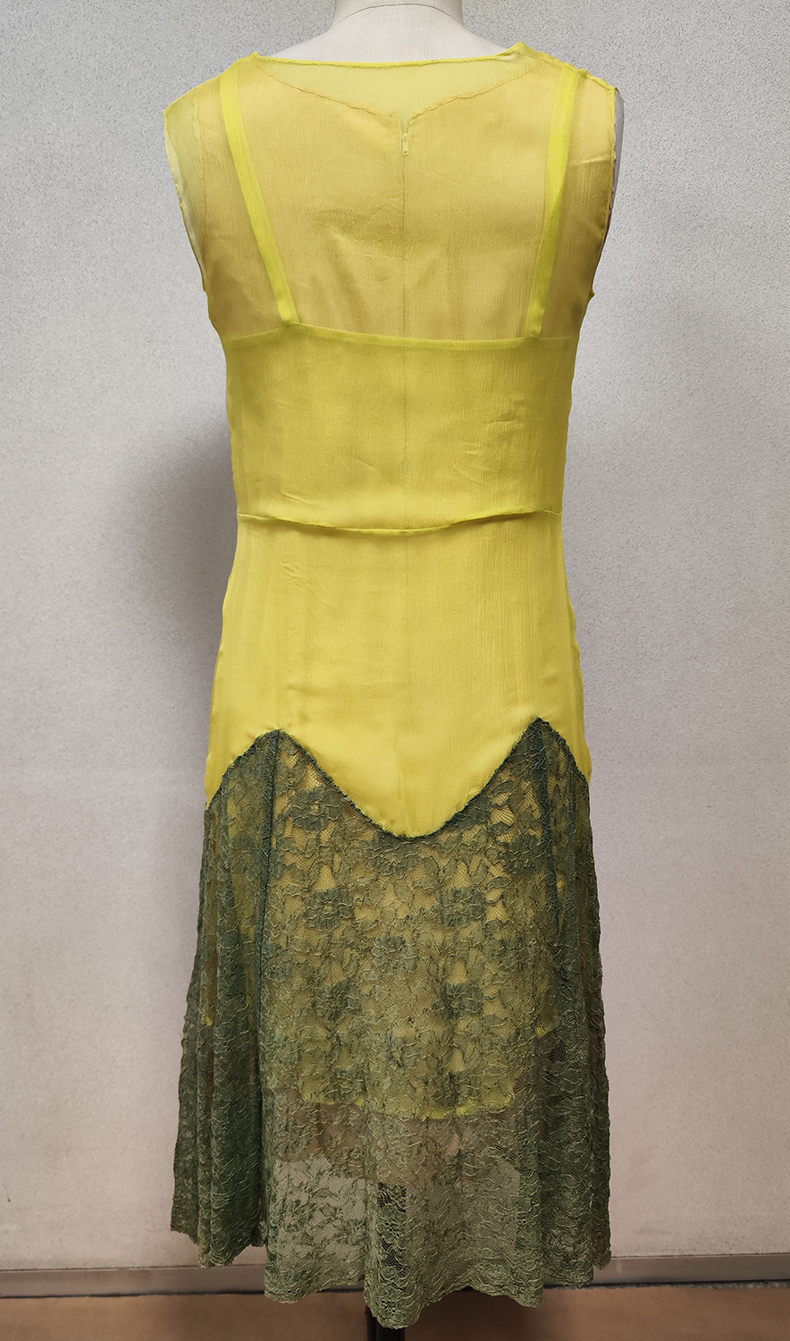 1920F – Robe – 1412 (2)