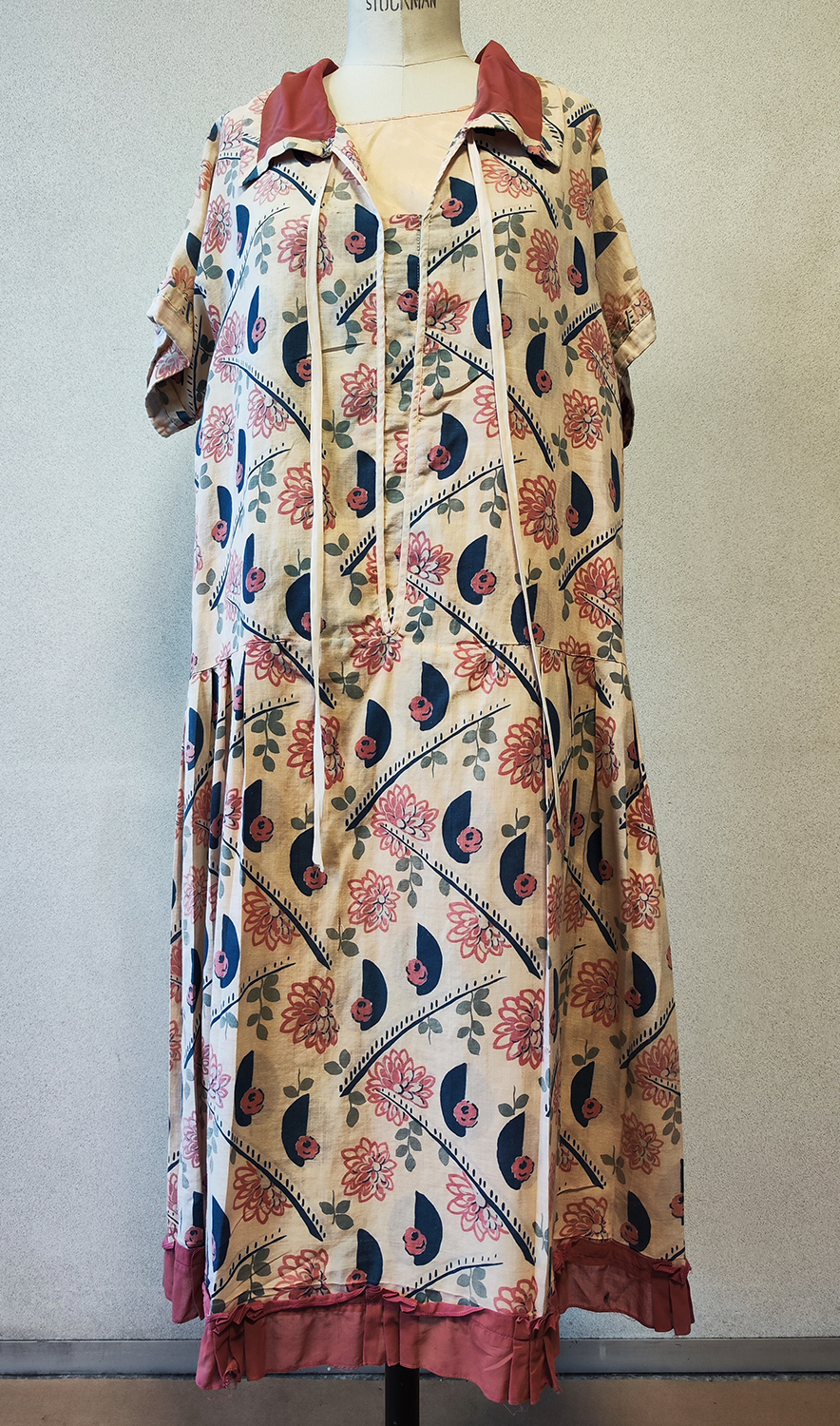 1920F – Robe – 1428