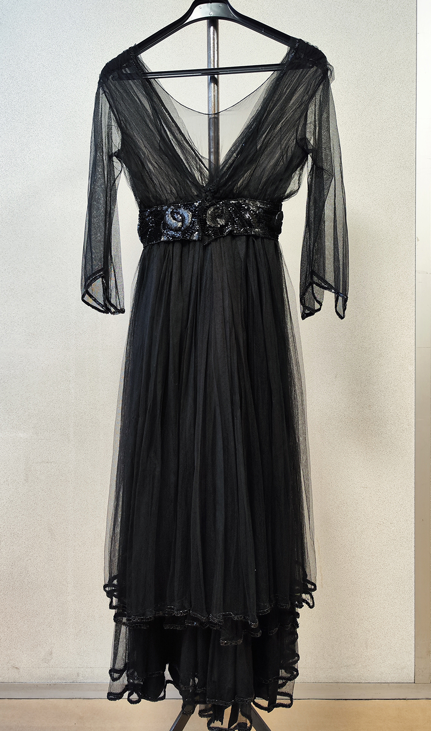 1920F – Robe – 1469 (2)