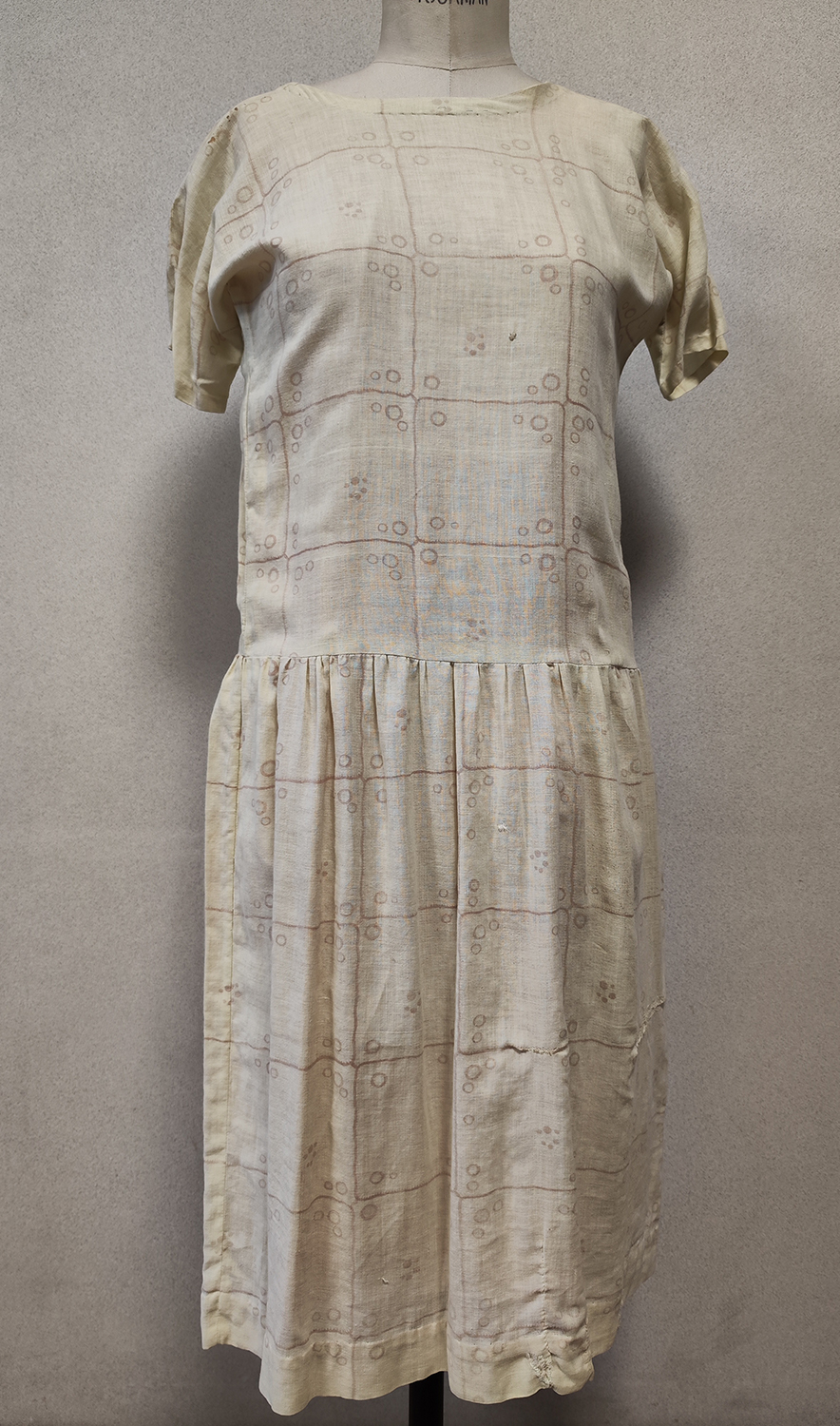1920F – Robe – 453